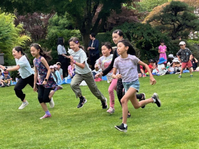 体を動かした午後のひと時。グラッドストーン日本語学園